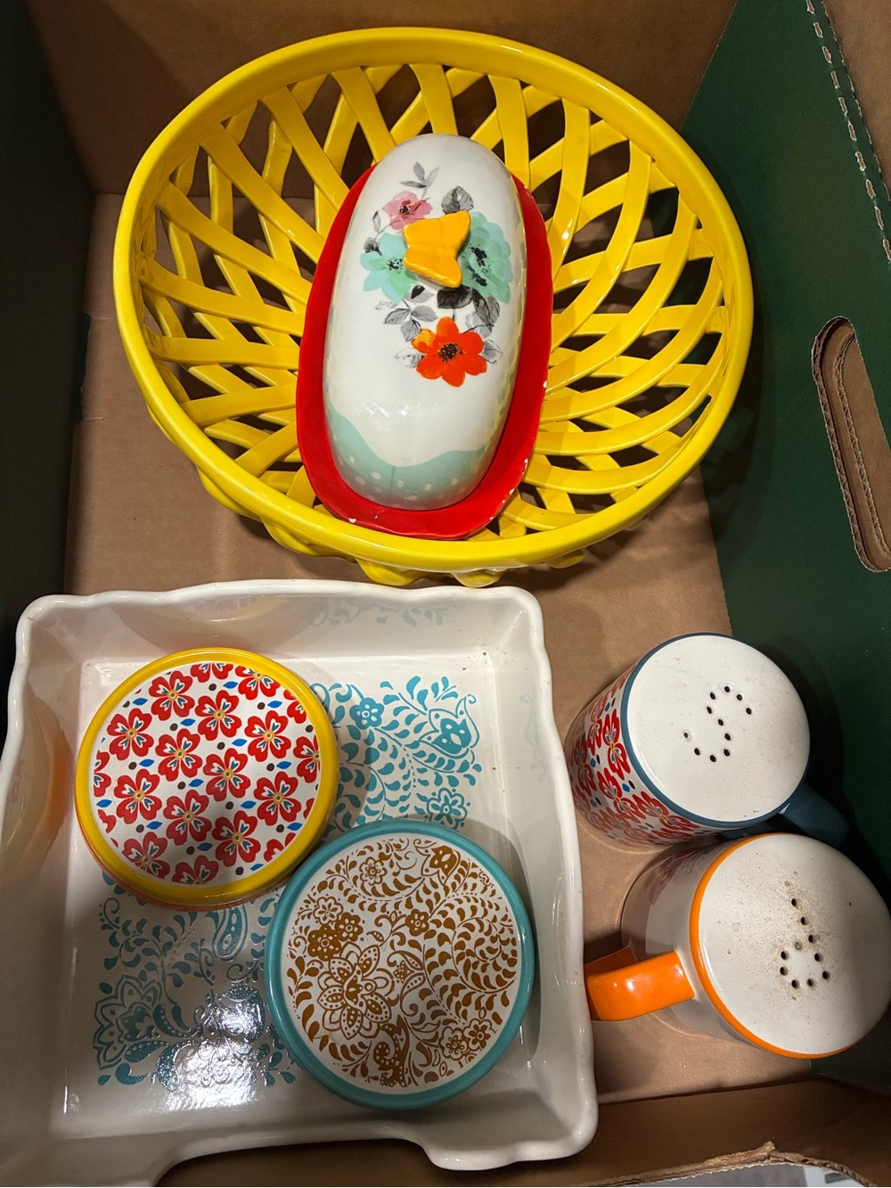 Pioneer Woman kitchen collection